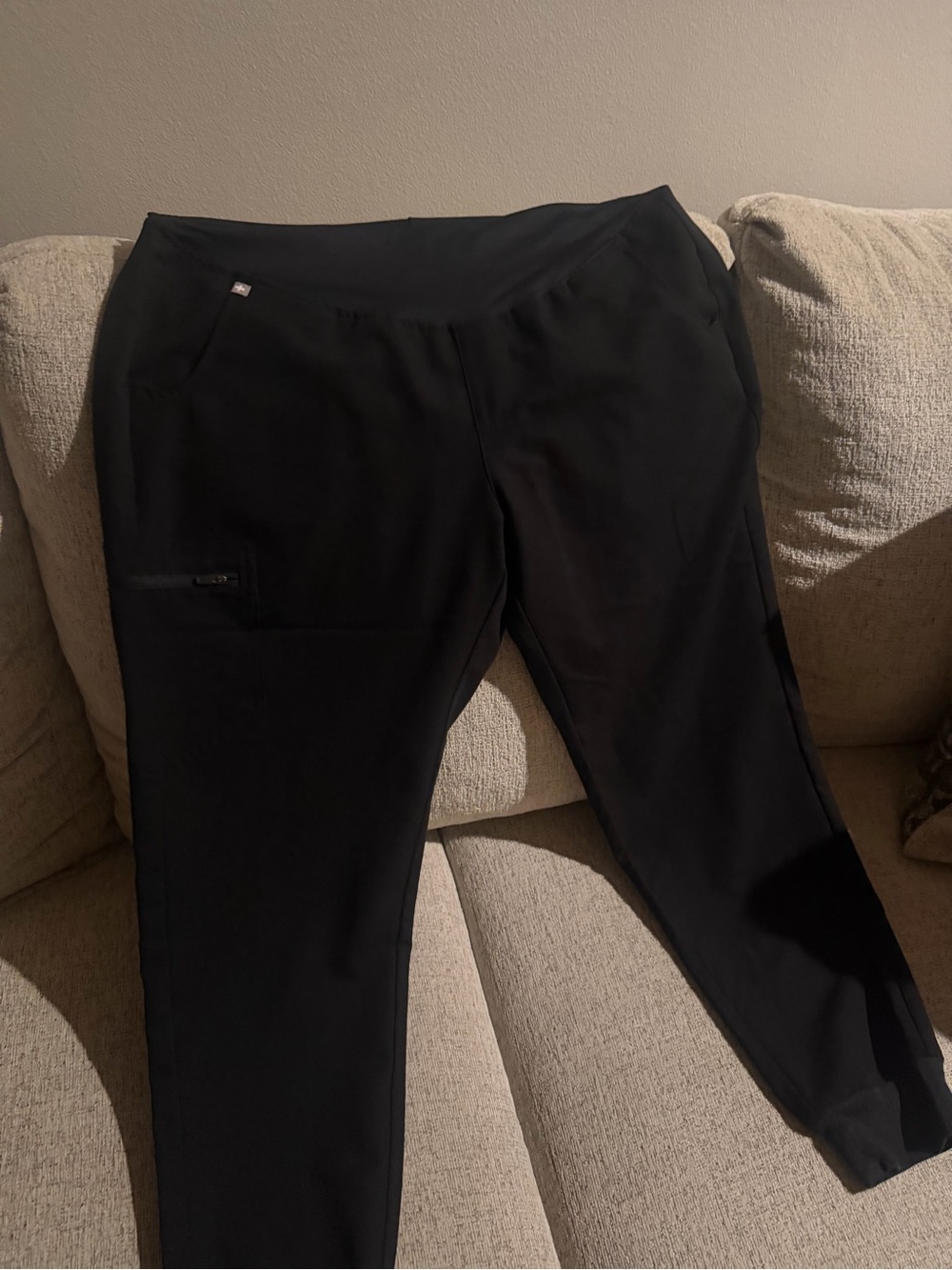 Figs maternity pants